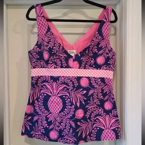 Lilly Pulitzer top size 10 Navy blue and pink pineapple print.